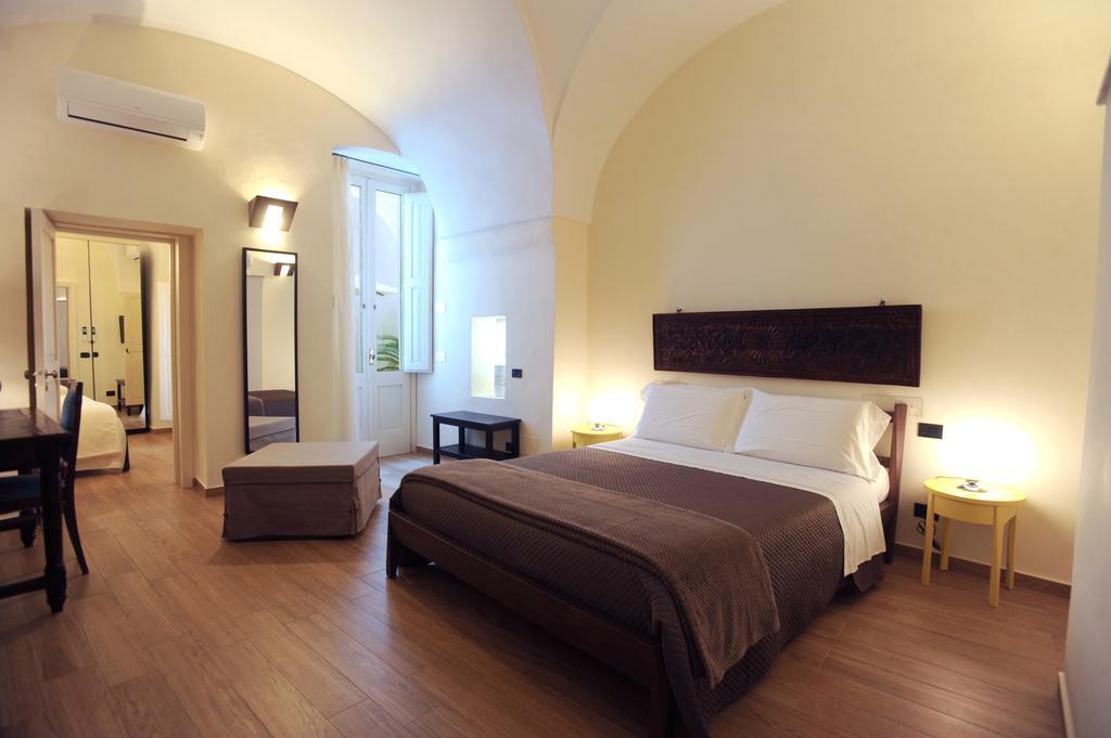 Negramaro Suite B&B Lecce Room photo